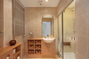Master en suite shower/steam room- click for photo gallery